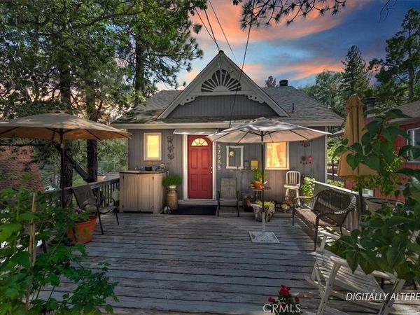 32988 Arrowbear Dr, Arrowbear, CA 92382