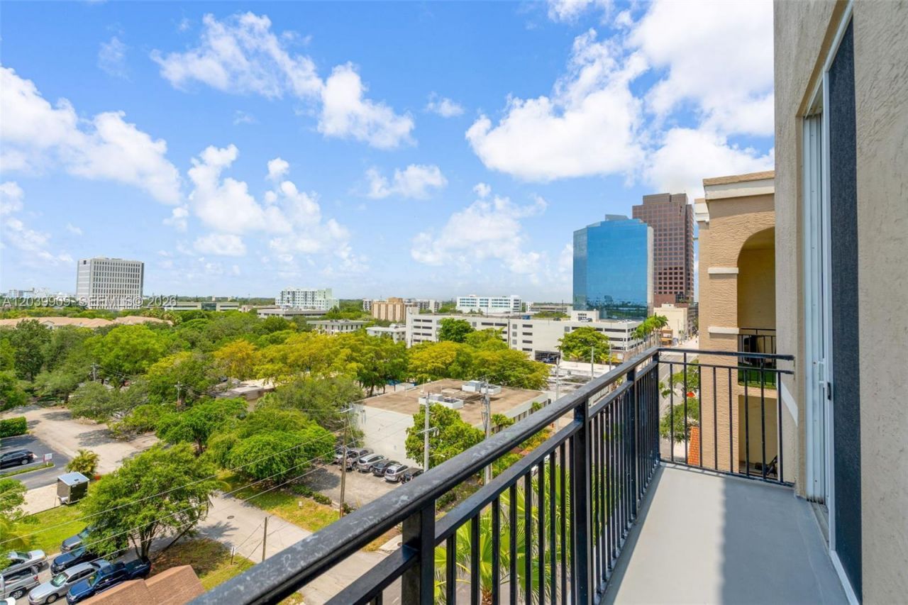 520 SE 5th Ave, Unit 1707, Fort Lauderdale, FL 33301 Photo