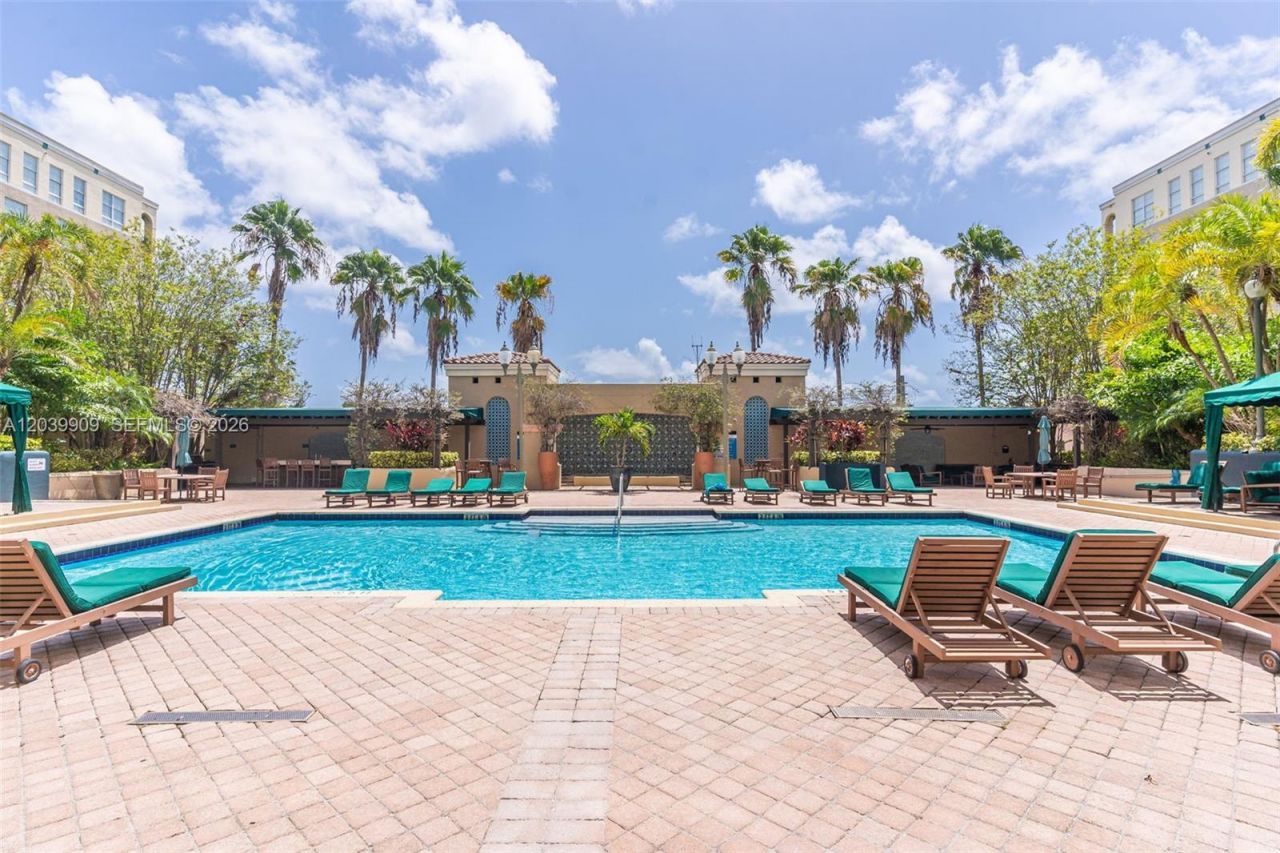 520 SE 5th Ave, Unit 1707, Fort Lauderdale, FL 33301 Photo