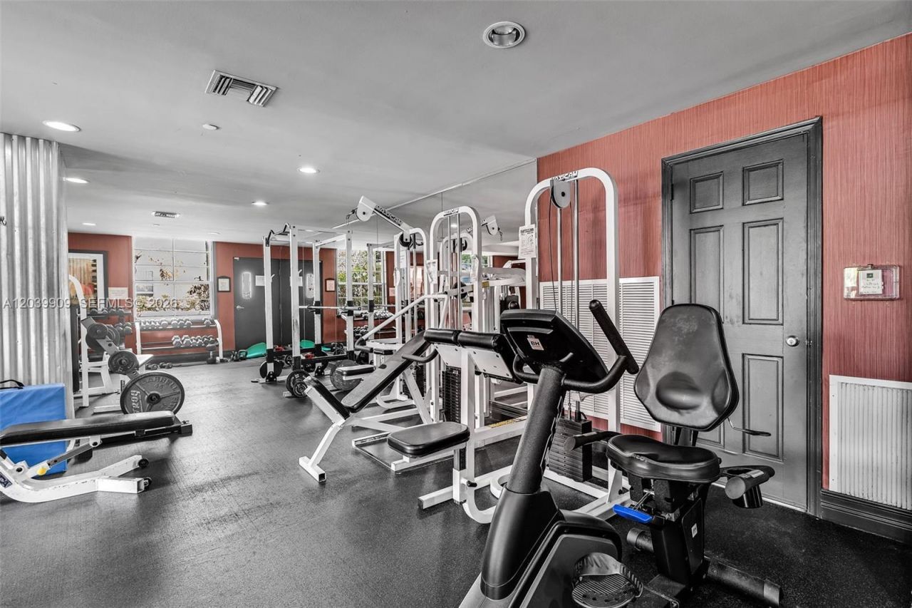 520 SE 5th Ave, Unit 1707, Fort Lauderdale, FL 33301 Photo