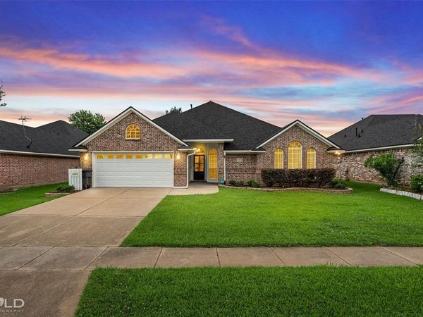 6004 Braeburn Court , Bossier City, LA 71111