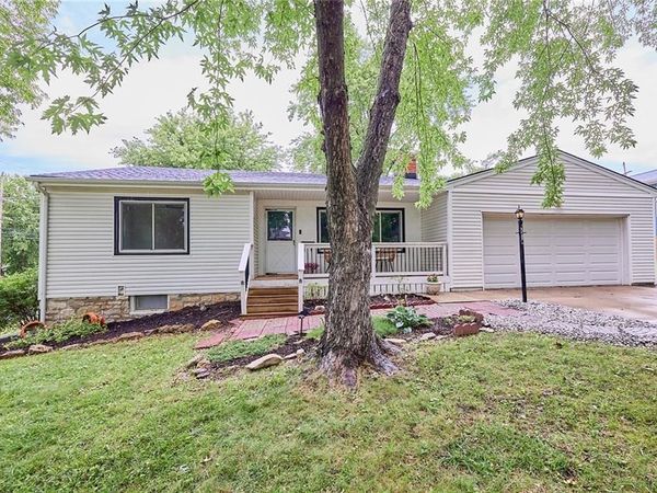 7414 W 55th Street, Overland Park, KS 66202
