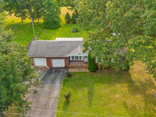 103 Hazelnut Ave , Camden, TN 38320