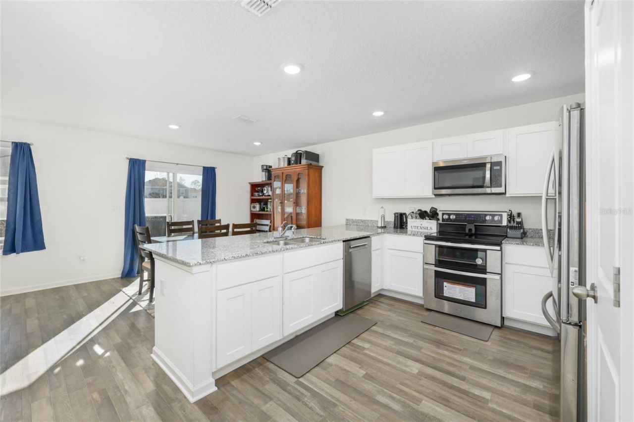 724 Liberty Circle , Macclenny, FL 32063 Photo