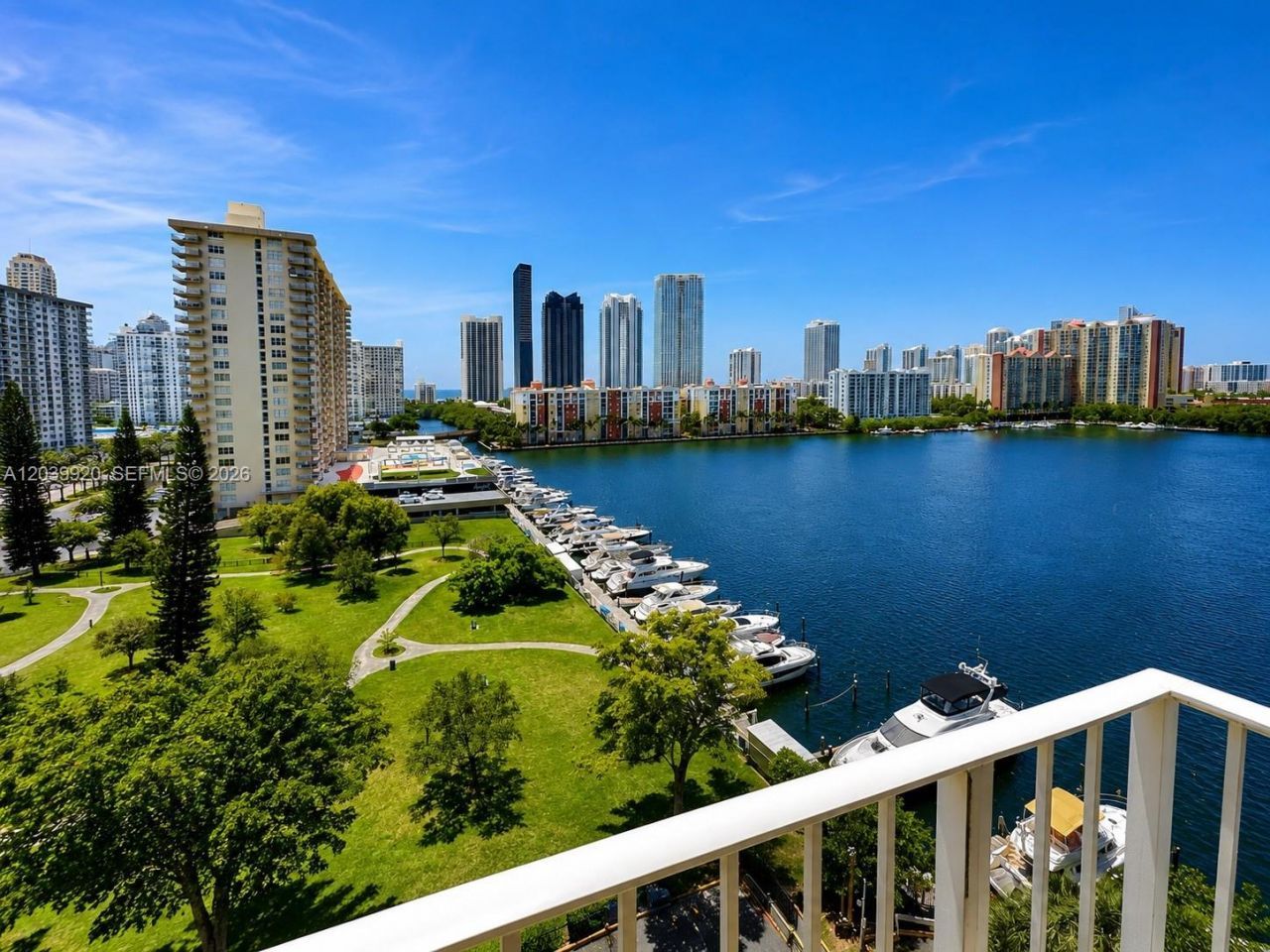 290 174th St, Unit 1117, Sunny Isles Beach, FL 33160 Photo