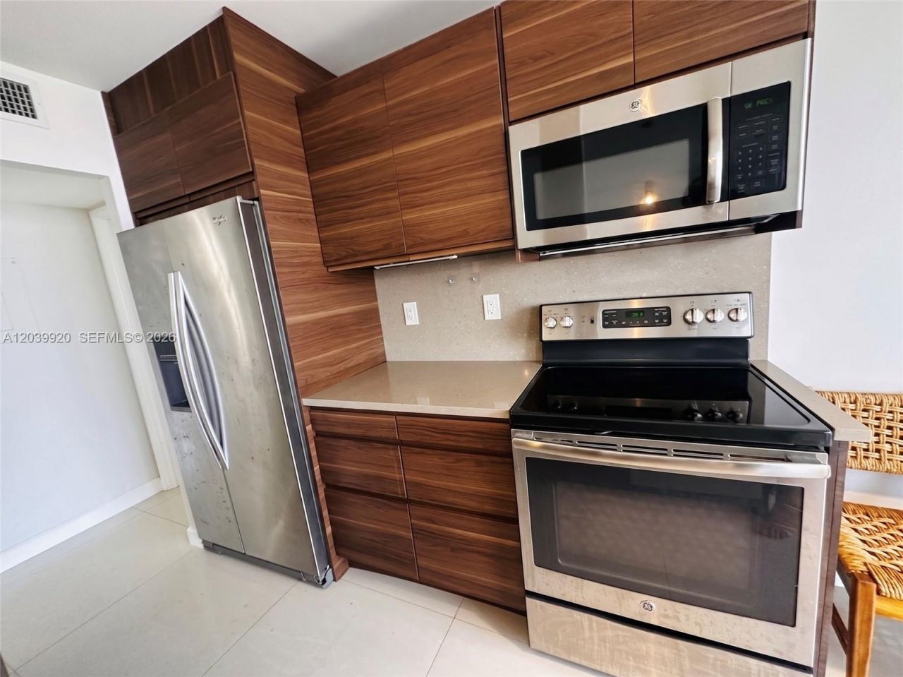 290 174th St, Unit 1117, Sunny Isles Beach, FL 33160 Photo