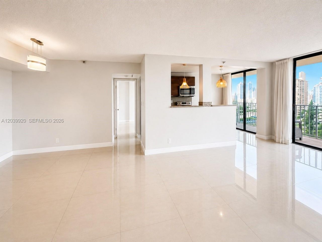 290 174th St, Unit 1117, Sunny Isles Beach, FL 33160 Photo