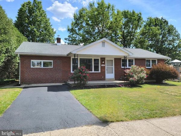 320 E LANDIS STREET, COOPERSBURG, PA 18036