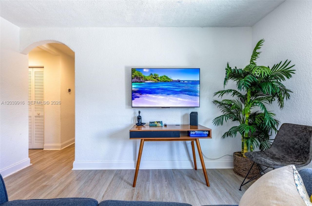 6801 Park St , Unit 6801, Hollywood, FL 33024 Photo
