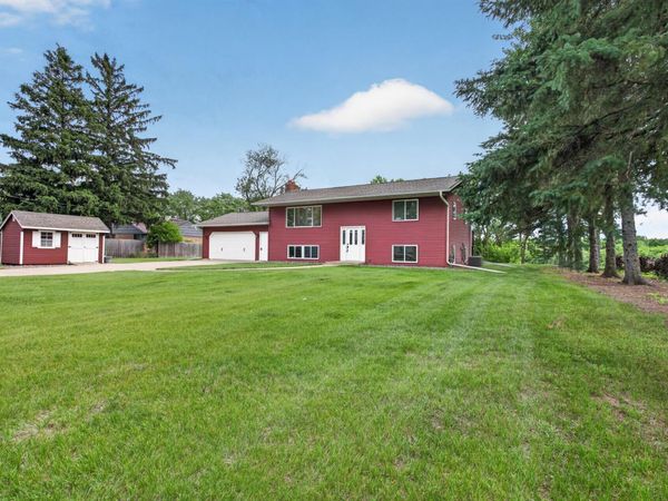 6266 Rivlyn Avenue NW, Anoka, MN 55303
