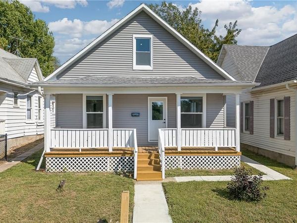 1207 S 23rd Street, St Joseph, MO 64507