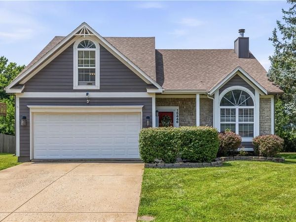 15446 FOSTER Street, Overland Park, KS 66223