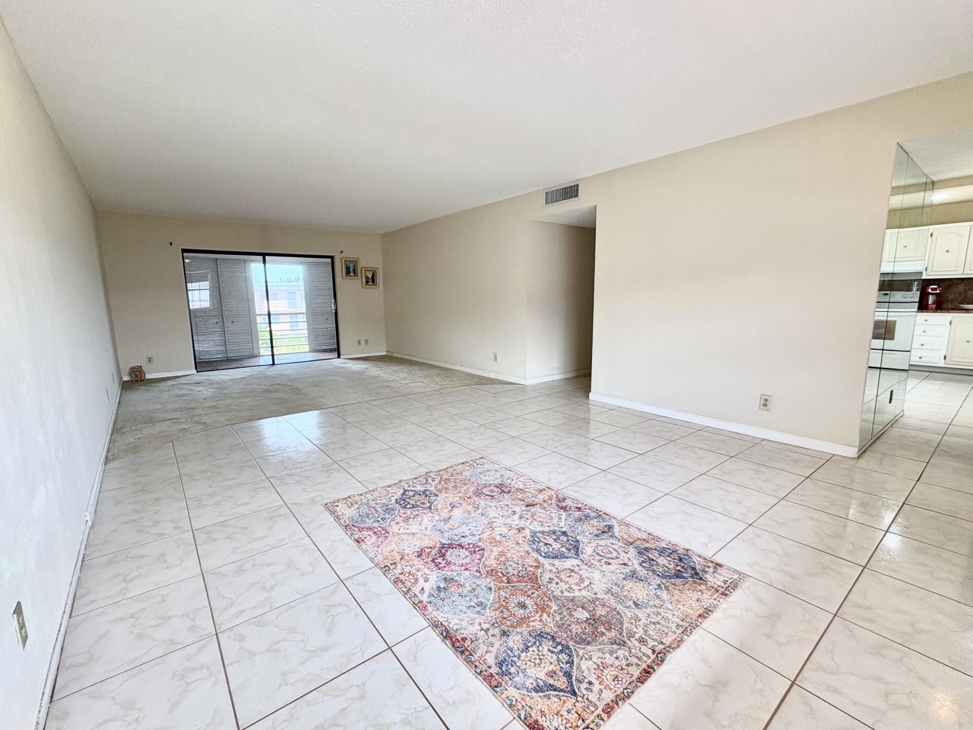 4140 NW 44th Avenue, Unit 411, Lauderdale Lakes, FL 33319 Photo