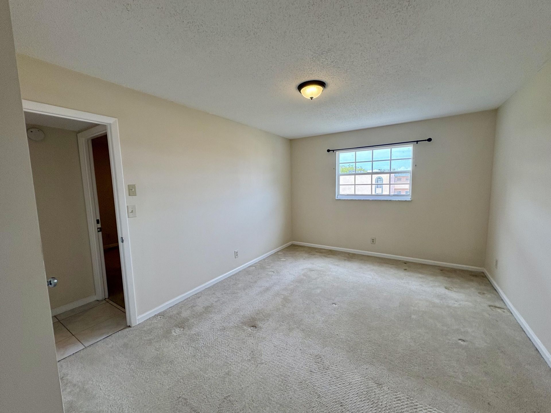 4140 NW 44th Avenue, Unit 411, Lauderdale Lakes, FL 33319 Photo