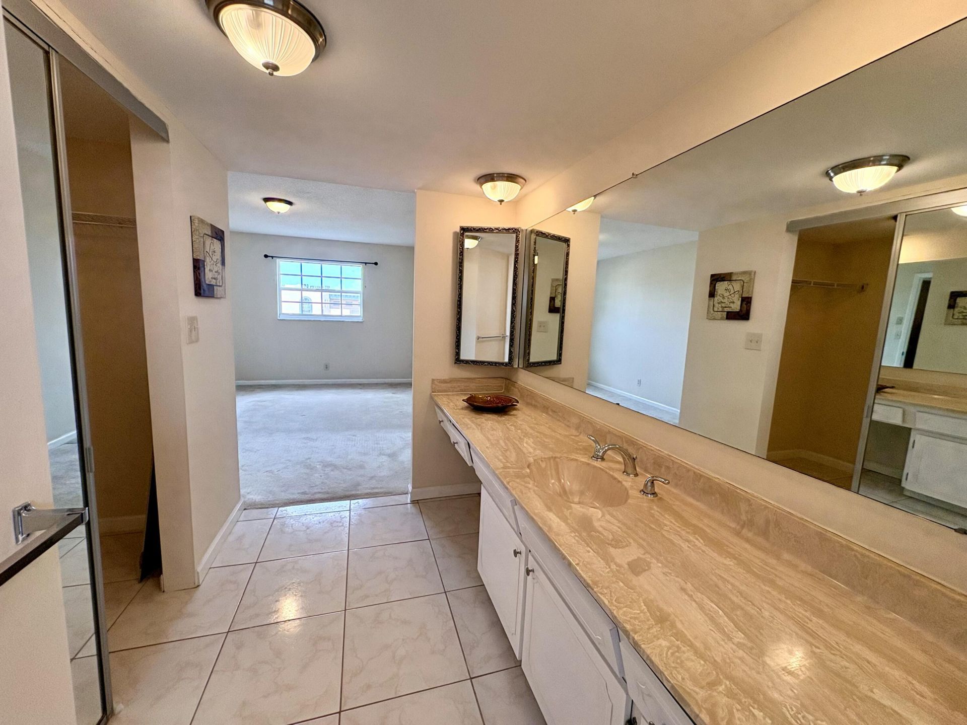 4140 NW 44th Avenue, Unit 411, Lauderdale Lakes, FL 33319 Photo