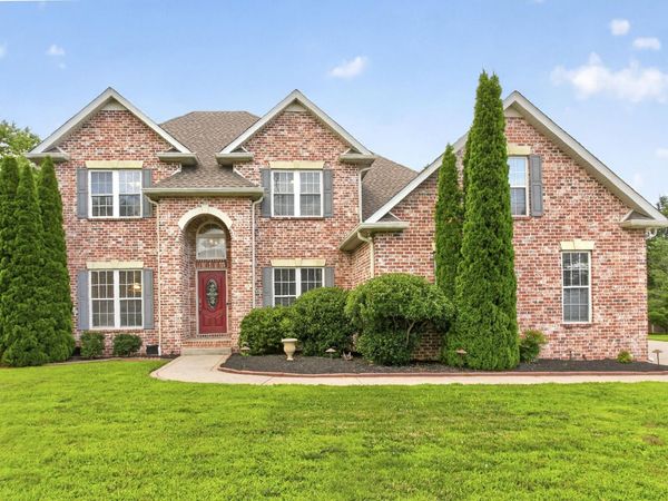 756 Starpoint Dr, Gallatin, TN 37066