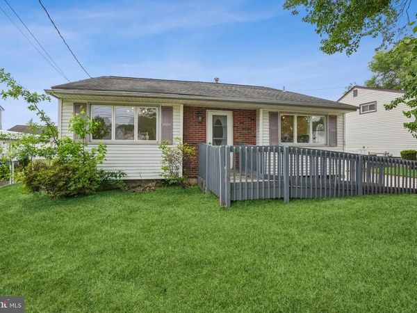 50 E MAPLE AVENUE, BELLMAWR, NJ 08031