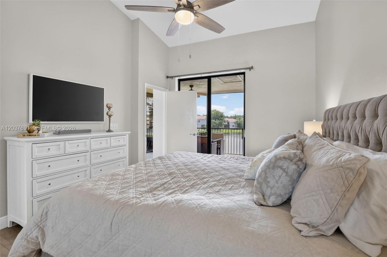 10661 NW 14th St, Unit 248, Plantation, FL 33322 Photo