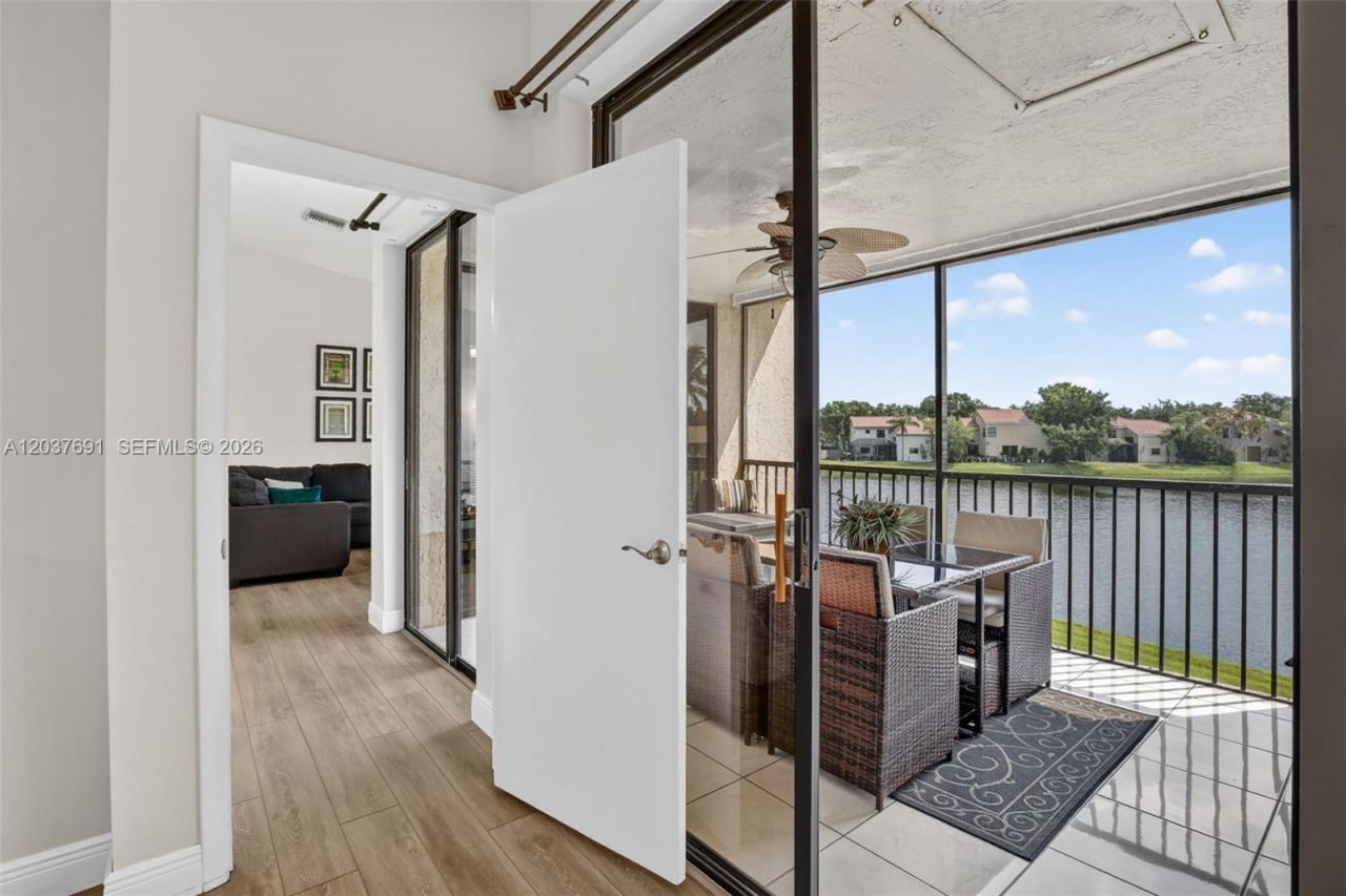 10661 NW 14th St, Unit 248, Plantation, FL 33322 Photo