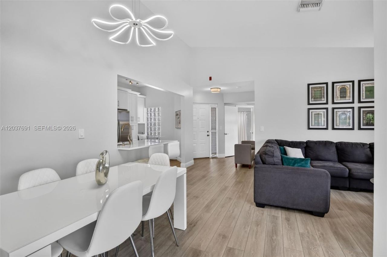 10661 NW 14th St, Unit 248, Plantation, FL 33322 Photo
