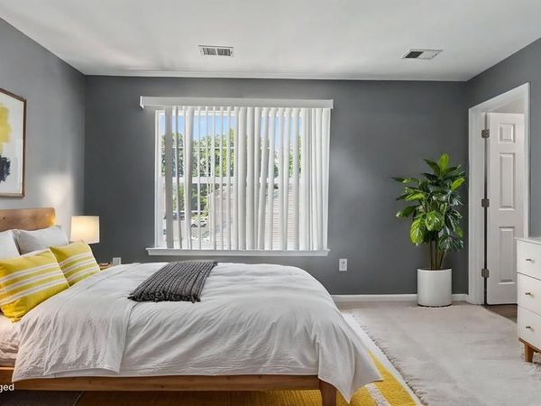 902 VAUXHALL , HYATTSVILLE, MD 20785