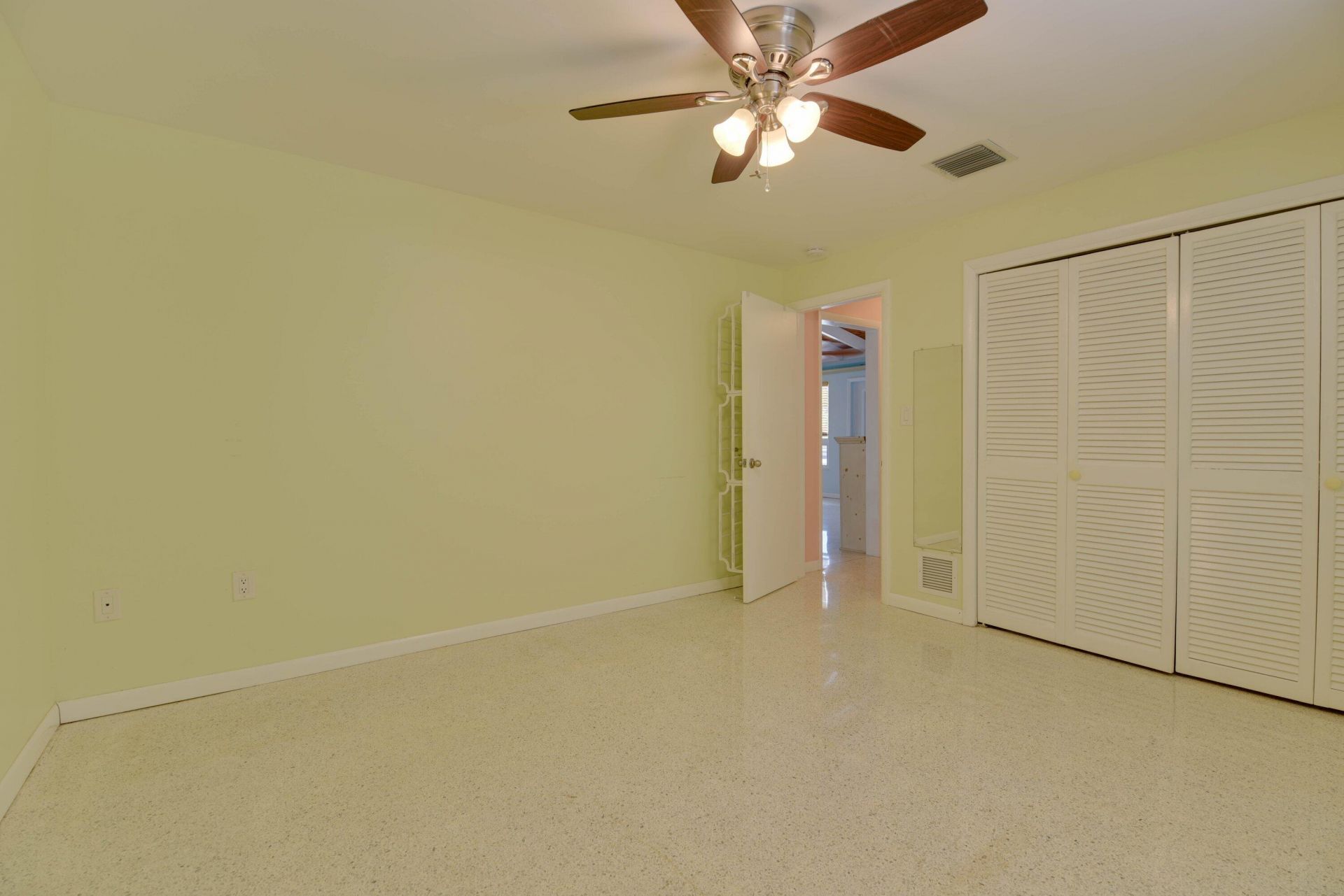 466 W Shore Drive, Summerland Key, FL 33042 Photo