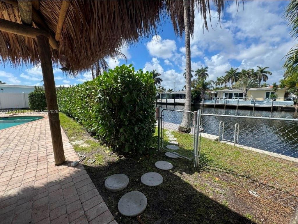 631 SE 5th Ter , Pompano Beach, FL 33060 Photo