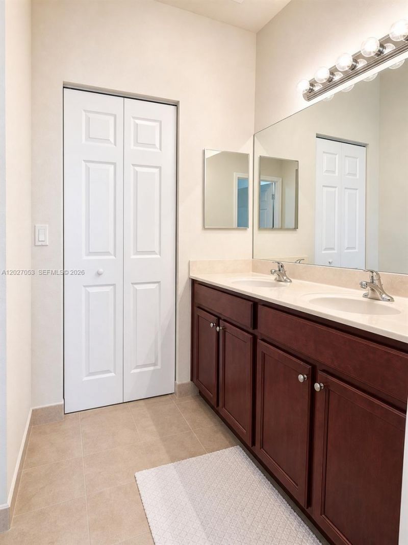165 Emerald Creek Ter , Unit 165, Plantation, FL 33325 Photo