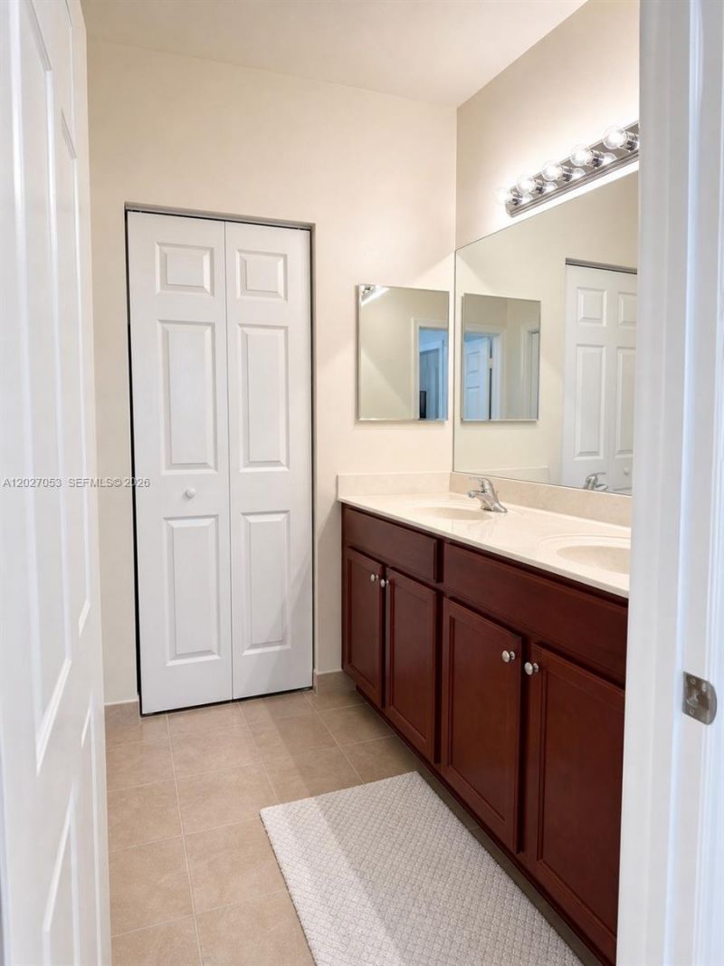 165 Emerald Creek Ter , Unit 165, Plantation, FL 33325 Photo