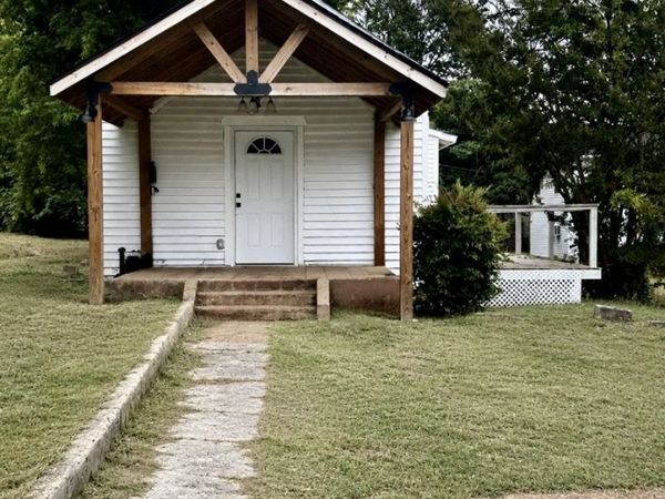 416 Little Rock Ave, Sheffield, AL 35660