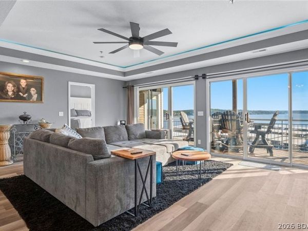 160 Palisades Condo Drive, Unit 2B, Lake Ozark, MO 65049