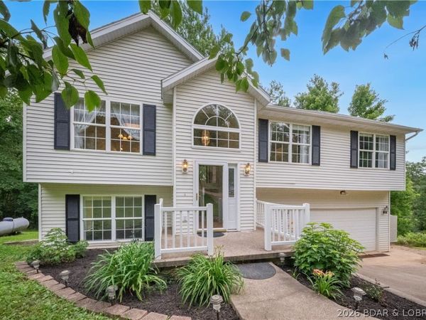 287 Wildwood Drive, Linn Creek, MO 65052