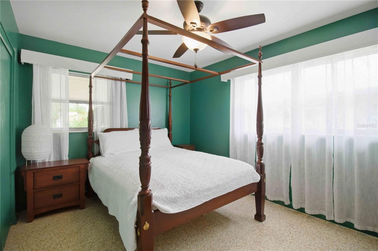 330 Crosby Court, Sarasota, FL 34237 Photo