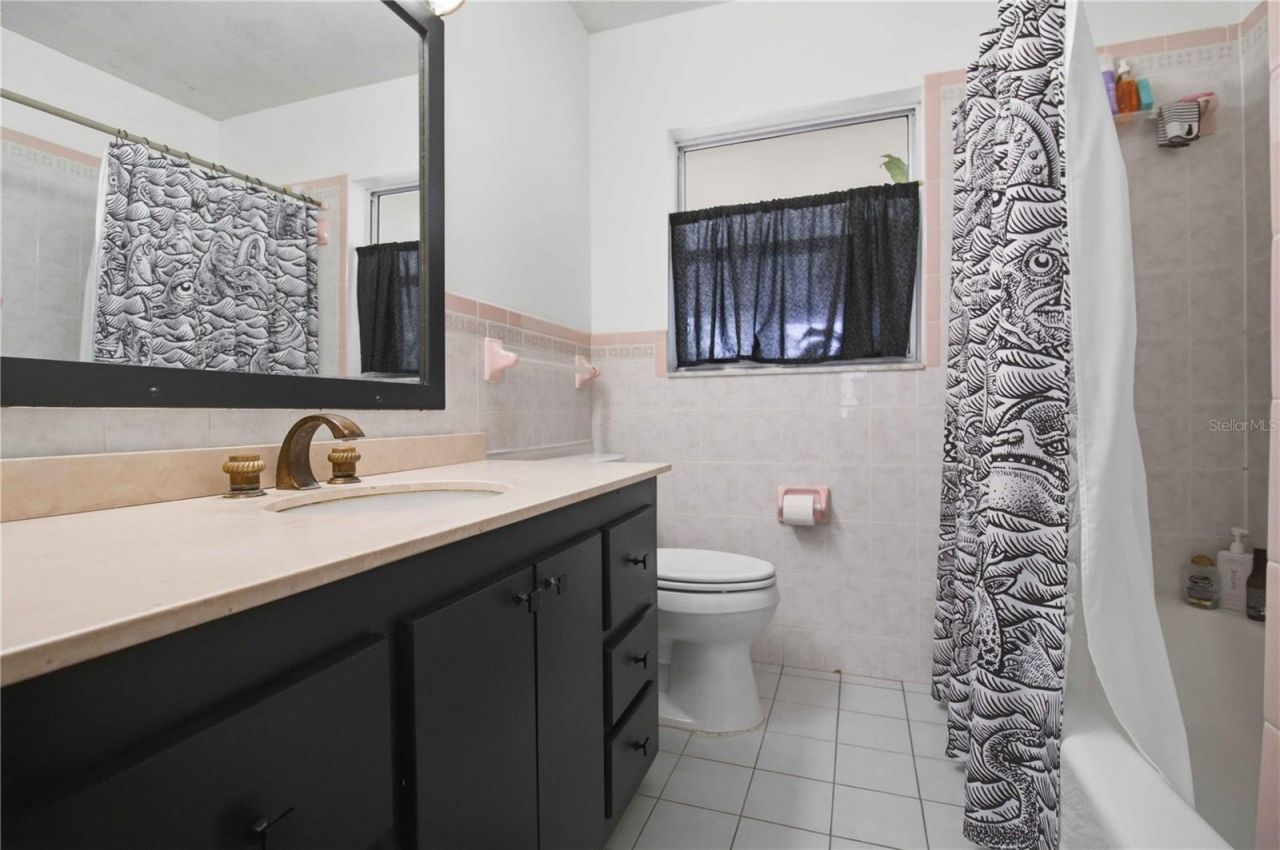 330 Crosby Court, Sarasota, FL 34237 Photo