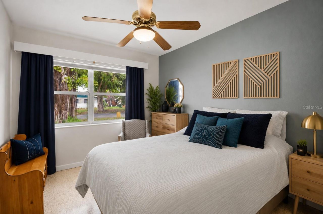 330 Crosby Court, Sarasota, FL 34237 Photo