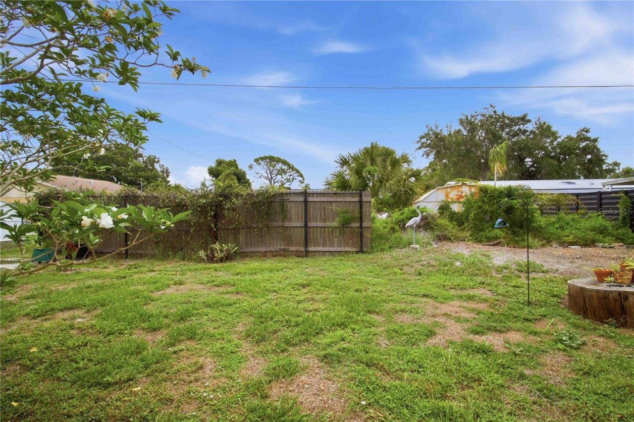 330 Crosby Court, Sarasota, FL 34237 Photo