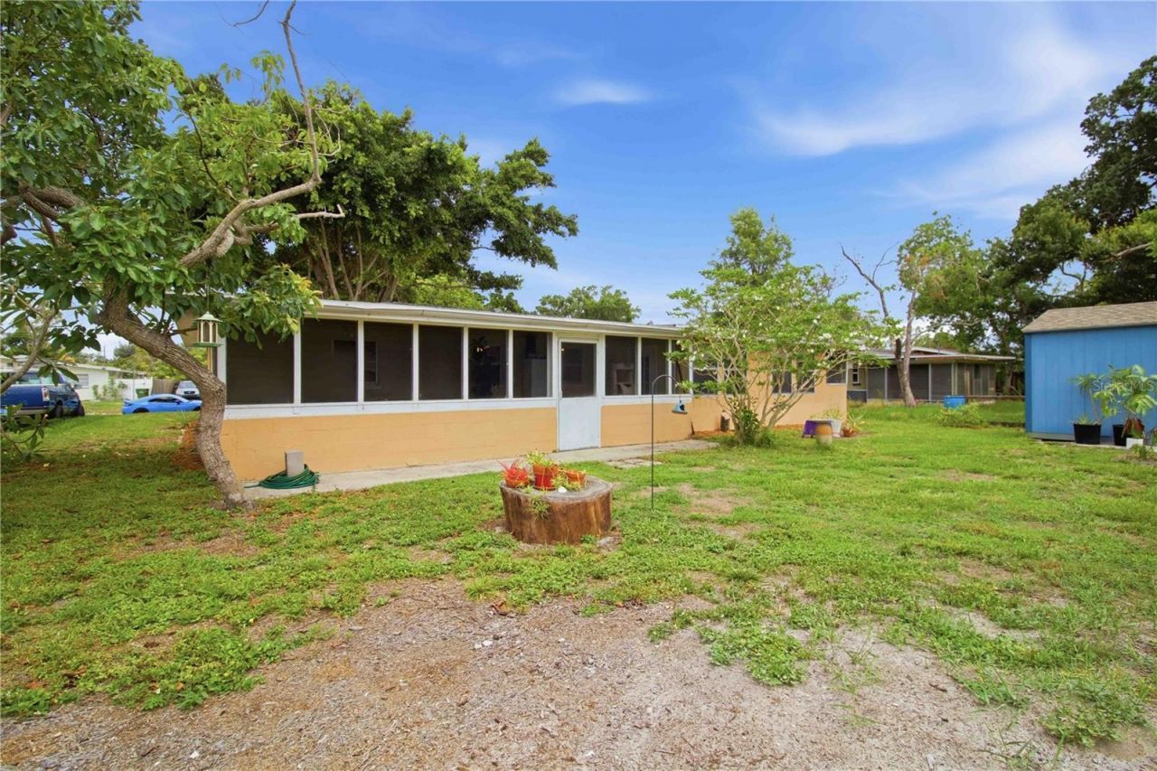 330 Crosby Court, Sarasota, FL 34237 Photo