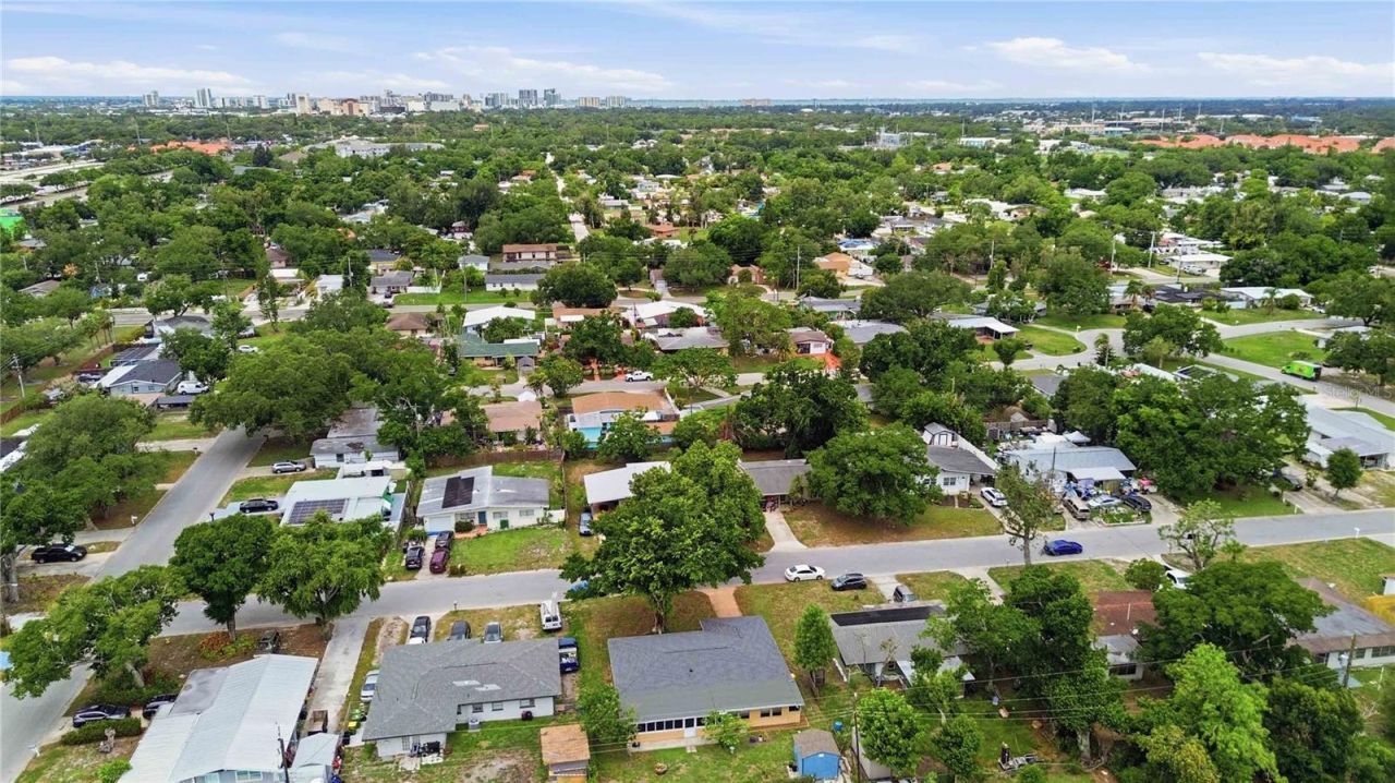 330 Crosby Court, Sarasota, FL 34237 Photo