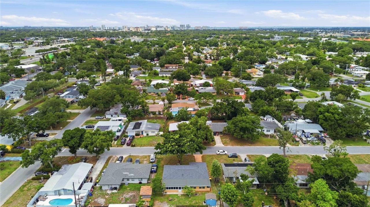 330 Crosby Court, Sarasota, FL 34237 Photo