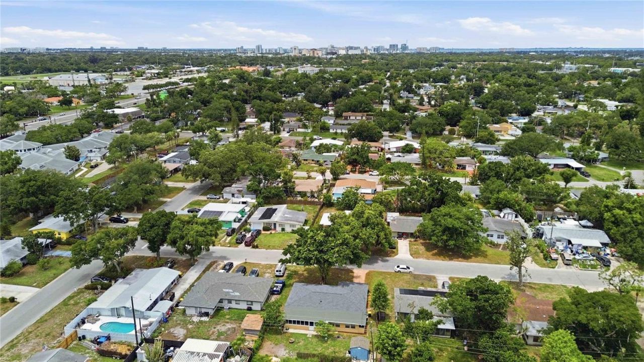 330 Crosby Court, Sarasota, FL 34237 Photo