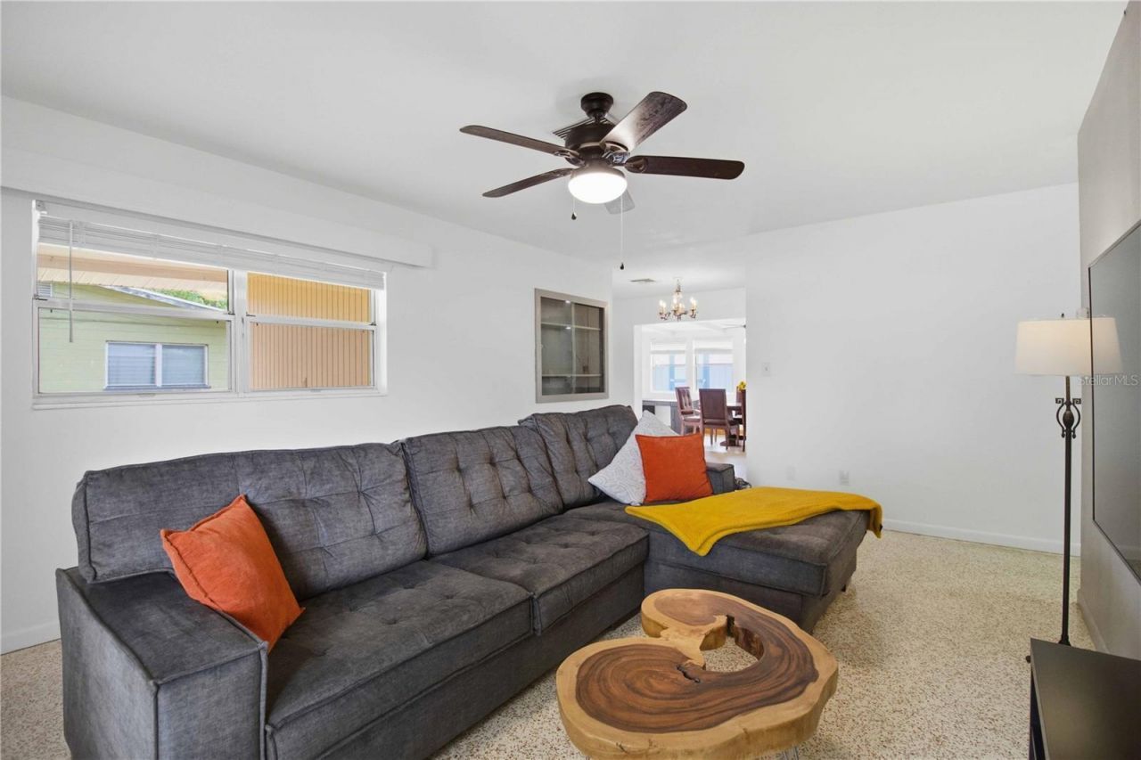 330 Crosby Court, Sarasota, FL 34237 Photo