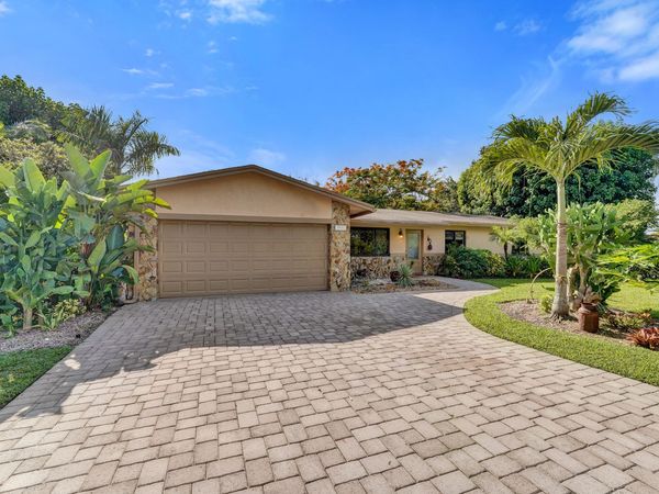 3951 SW 137th Avenue, Miramar, FL 33027