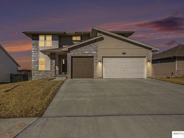 2708 N 191st Avenue, Elkhorn, NE 68022