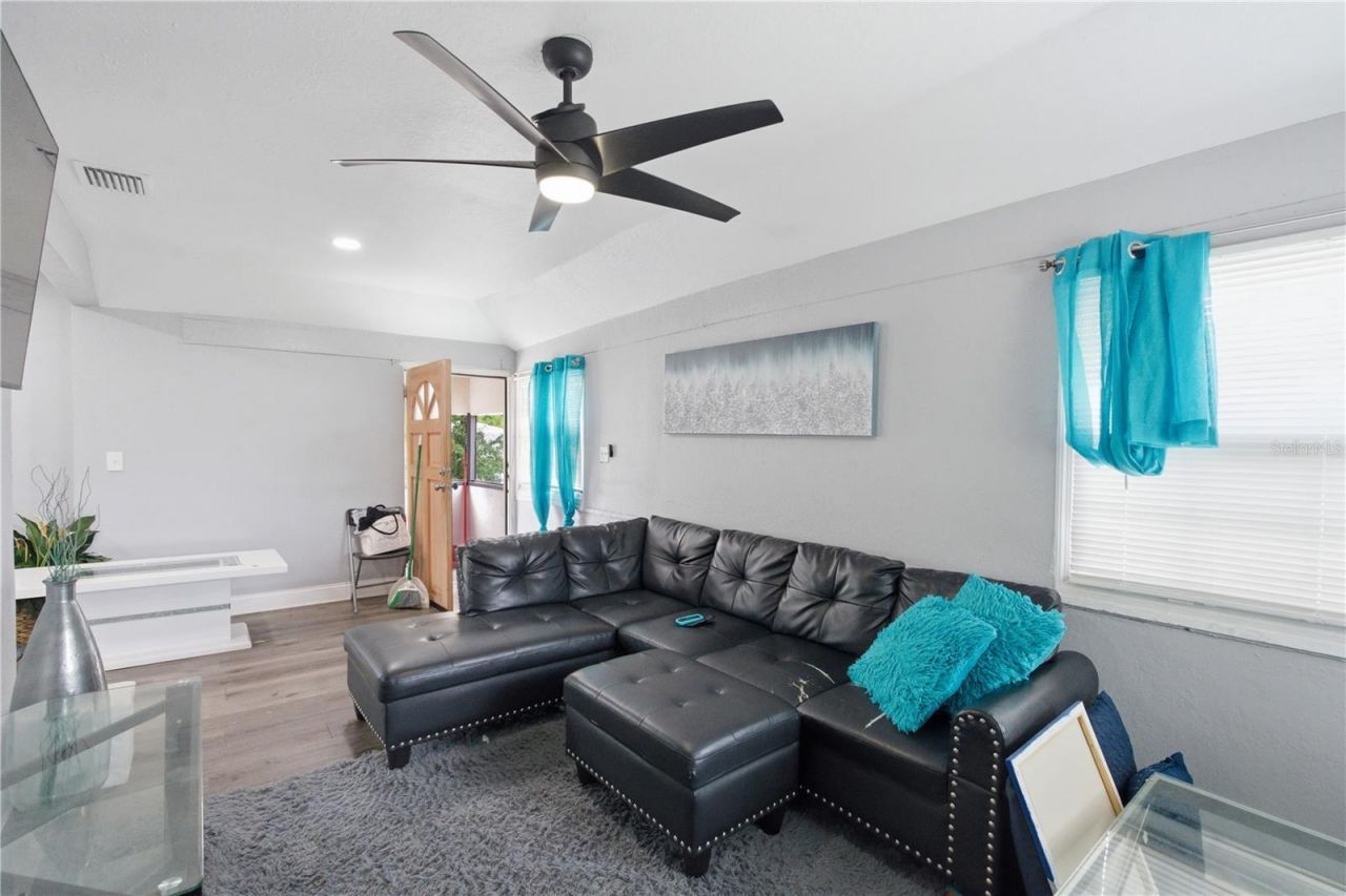 1340 13th Avenue S, Saint Petersburg, FL 33713 Photo