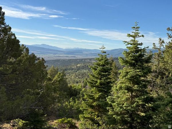 16 PINE CREST DR, Unit 16, Mt Pleasant, UT 84647