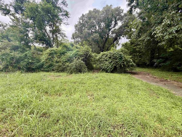 118 DOVER AVE, Memphis, TN 38106