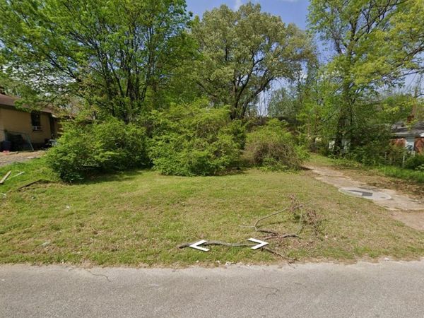 118 DOVER AVE, Memphis, TN 38106