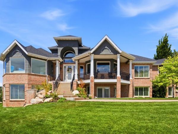 1756 S STONE HOLLOW DR, Bountiful, UT 84010
