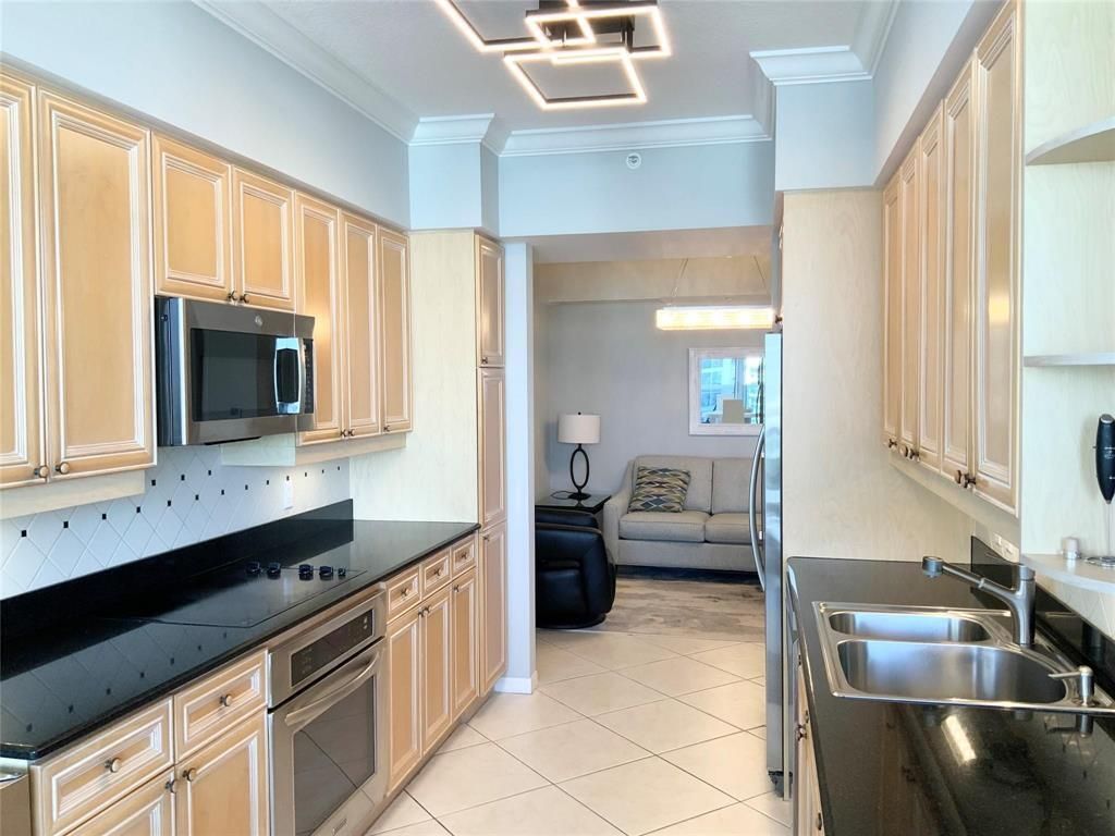 3100 N Ocean Boulevard, Unit 2305, Fort Lauderdale, FL 33308 Photo