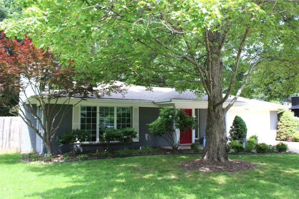 3333 N Katherine Avenue  Fayetteville, AR 72703